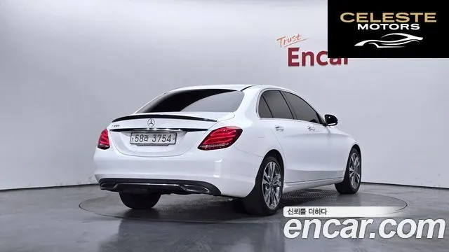 MERCEDES BENZ C-Classe W205 C200 Avantgarde 2018 — photo 2 sur 26
