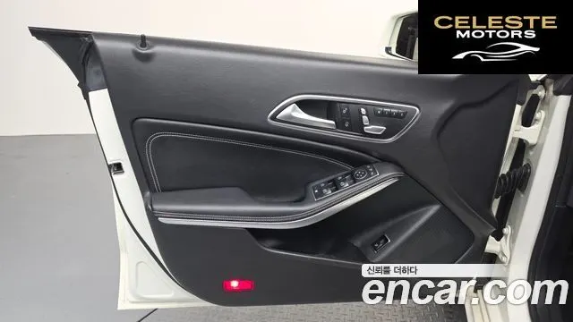 MERCEDES BENZ CLA-Classe C117 CLA250 4MATIC 2018 — photo 14 sur 32