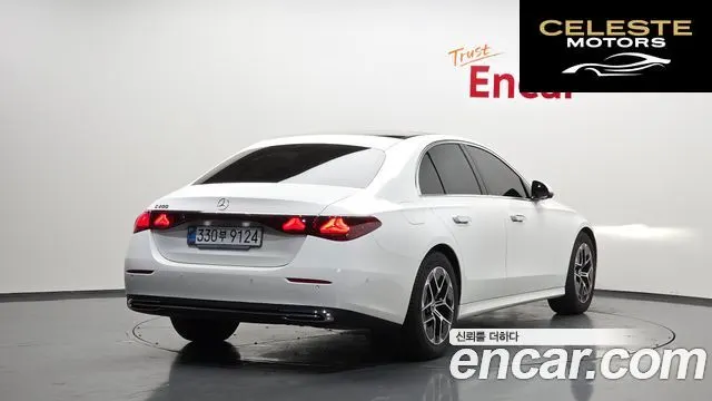 MERCEDES BENZ E-Classe W214 E200 Avantgarde 2025 — photo 2 sur 20