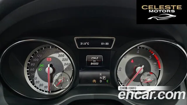 MERCEDES BENZ CLA-Classe C117 CLA200 CDI 4MATIC 2015 — photo 8 sur 20