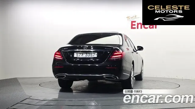 MERCEDES BENZ E-Classe W213 E300 4MATIC Exclusive 2018 — photo 4 sur 35