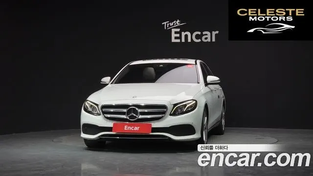 MERCEDES BENZ E-Classe W213 E220d Avantgarde 2017 — photo 3 sur 26
