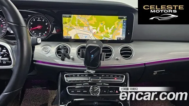 MERCEDES BENZ E-Classe W213 E300 Avantgarde 2019 — photo 19 sur 31
