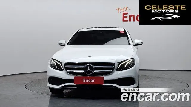 MERCEDES BENZ E-Classe W213 E300 Avantgarde 2019 — photo 3 sur 31