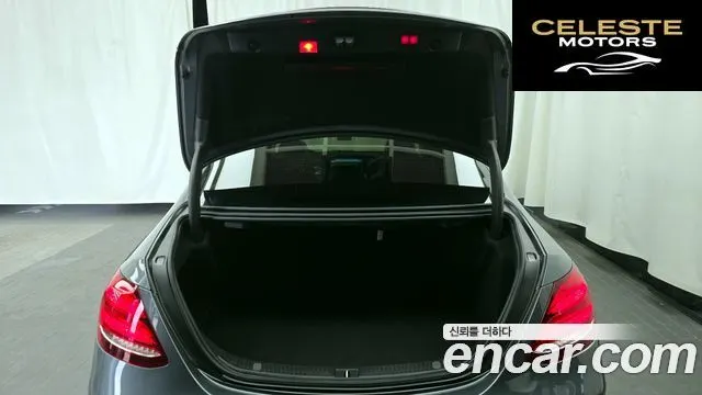 MERCEDES BENZ E-Classe W213 E450 4MATIC Exclusive 2019 — photo 26 sur 32