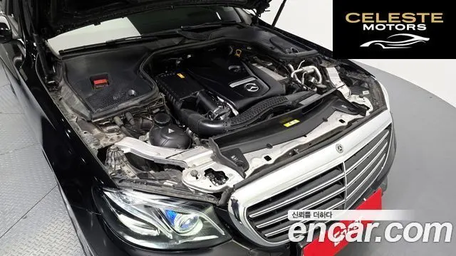 MERCEDES BENZ E-Classe W213 E300 4MATIC Exclusive 2018 — photo 6 sur 35