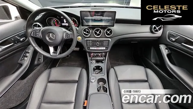MERCEDES BENZ GLA-Classe X156 GLA220 2018 — photo 10 sur 33