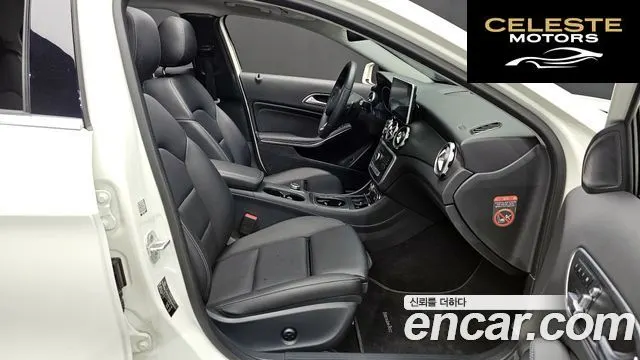 MERCEDES BENZ GLA-Classe X156 GLA220 2018 — photo 16 sur 33
