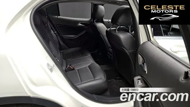 MERCEDES BENZ GLA-Classe X156 GLA220 2018 — photo 17 sur 33