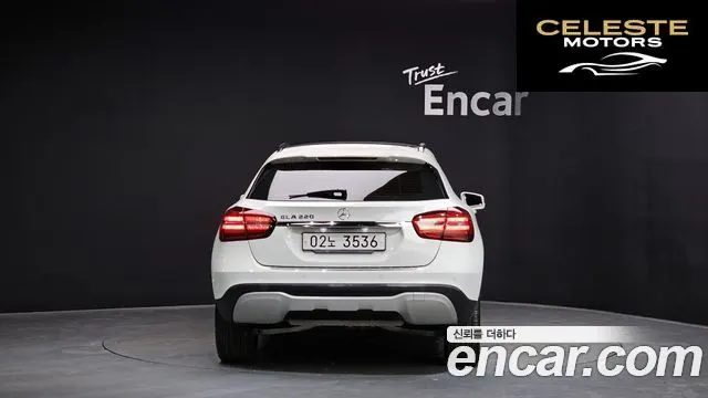 MERCEDES BENZ GLA-Classe X156 GLA220 2018 — photo 4 sur 33