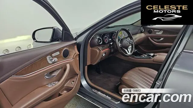 MERCEDES BENZ E-Classe W213 E220d 4MATIC Exclusive 2019 — photo 10 sur 20