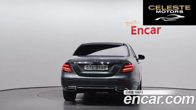MERCEDES BENZ E-Classe W213 E220d 4MATIC Exclusive 2019 — photo 4 sur 20