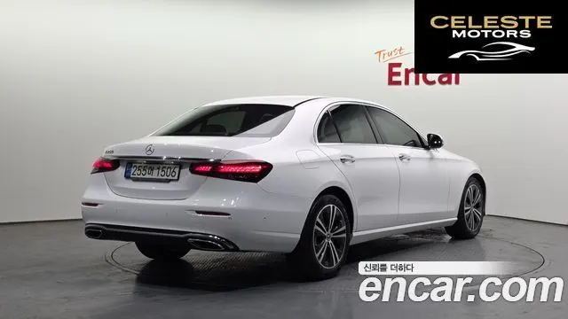 MERCEDES BENZ E-Classe W213 E250 Avantgarde 2021 — photo 2 sur 20