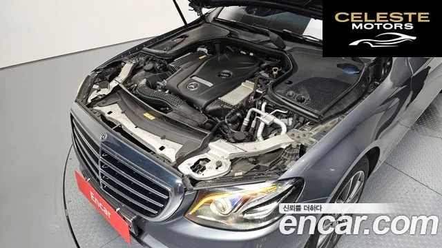 MERCEDES BENZ E-Classe W213 E300 Exclusive 2018 — photo 6 sur 33