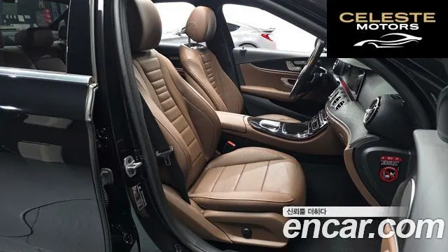MERCEDES BENZ E-Classe W213 E250 Avantgarde 2022 — photo 11 sur 26
