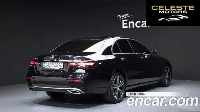 MERCEDES BENZ E-Classe W213 E250 Avantgarde 2022 — photo 2 sur 26
