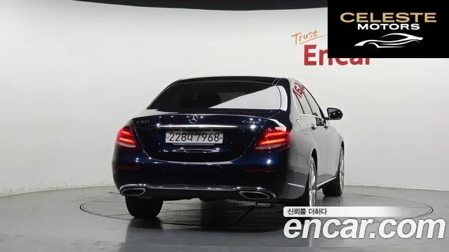 MERCEDES BENZ E-Classe W213 E300 Exclusive 2019 — photo 4 sur 30