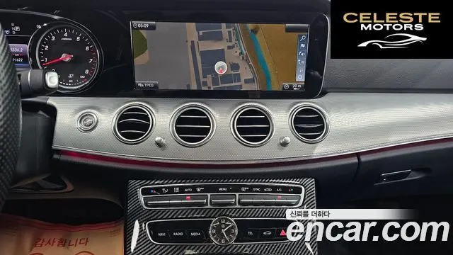 MERCEDES BENZ E-Classe W213 E200 Avantgarde 2017 — photo 17 sur 20
