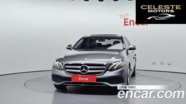 MERCEDES BENZ E-Classe W213 E200 Avantgarde 2017 — photo 3 sur 20