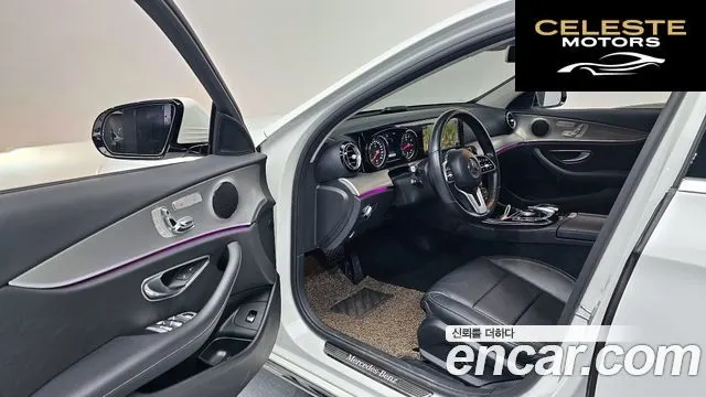 MERCEDES BENZ E-Classe W213 E300 Avantgarde 2019 — photo 13 sur 31