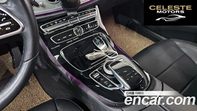 MERCEDES BENZ E-Classe W213 E300 Avantgarde 2019 — photo 29 sur 31