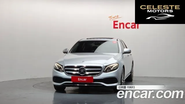MERCEDES BENZ E-Classe W213 E300 4MATIC Avantgarde 2019 — photo 3 sur 33