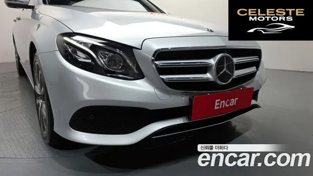 MERCEDES BENZ E-Classe W213 E300 4MATIC Avantgarde 2019 — photo 32 sur 33