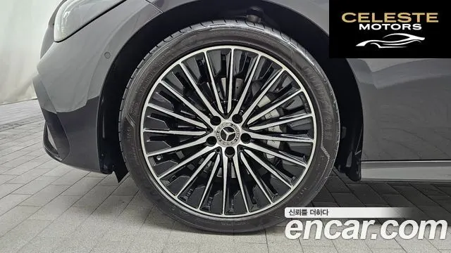 MERCEDES BENZ CLE-Classe C236 CLE200 Coupé 2024 — photo 5 sur 36