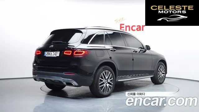 MERCEDES BENZ GLC-Classe X253 GLC300e 4MATIC 2021 — photo 2 sur 37