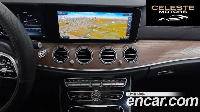 MERCEDES BENZ E-Classe W213 E300 4MATIC Exclusive 2019 — photo 18 sur 32
