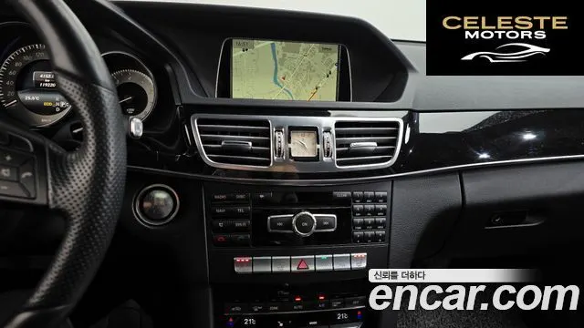 MERCEDES BENZ E-Classe W212 E300 Avantgarde 2014 — photo 12 sur 20