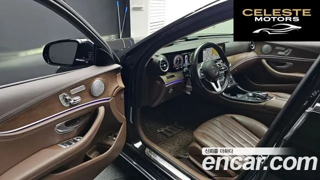 MERCEDES BENZ E-Classe W213 E300e 4MATIC Exclusive 2020 — photo 12 sur 38