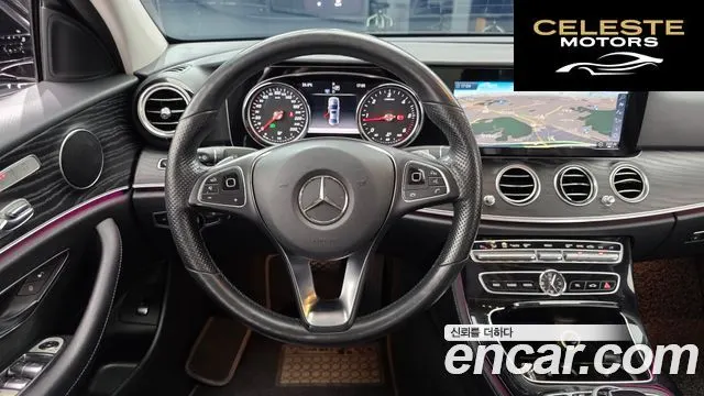 MERCEDES BENZ E-Classe W213 E220d Avantgarde 2017 — photo 18 sur 35
