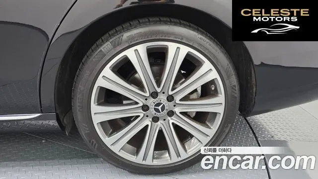 MERCEDES BENZ E-Classe W213 E220d Avantgarde 2017 — photo 6 sur 35