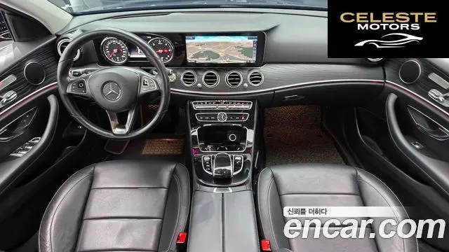 MERCEDES BENZ E-Classe W213 E220d Avantgarde 2017 — photo 9 sur 35
