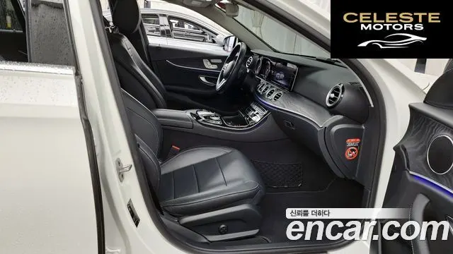 MERCEDES BENZ E-Classe W213 E220d Avantgarde 2019 — photo 17 sur 32