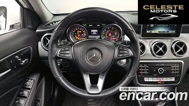 MERCEDES BENZ GLA-Classe X156 GLA220 2019 — photo 17 sur 30