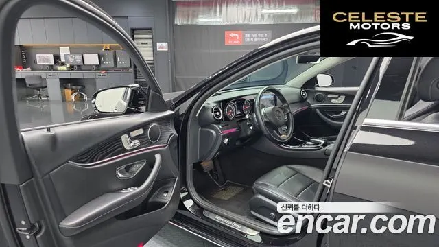 MERCEDES BENZ E-Classe W213 E220d Avantgarde 2017 — photo 12 sur 35