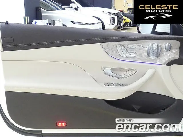 MERCEDES BENZ E-Classe W213 E450 4MATIC Cabriolet 2020 — photo 19 sur 26
