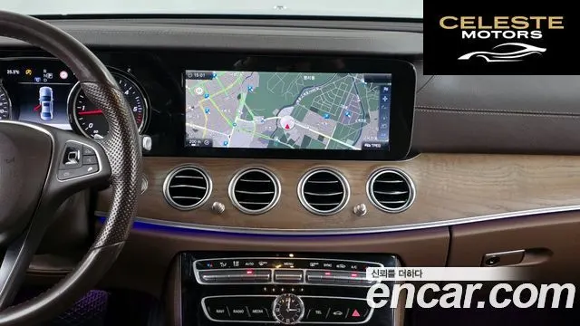 MERCEDES BENZ E-Classe W213 E220d Exclusive 2017 — photo 12 sur 20