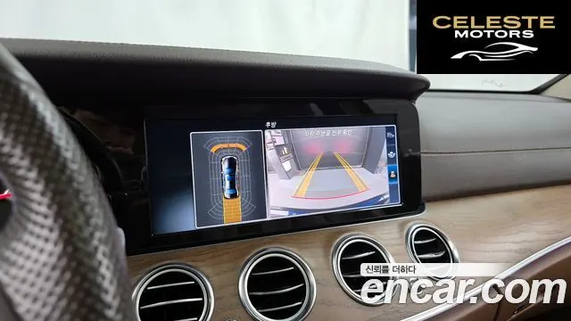 MERCEDES BENZ E-Classe W213 E220d Exclusive 2017 — photo 14 sur 20