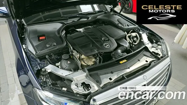 MERCEDES BENZ E-Classe W213 E220d Exclusive 2017 — photo 6 sur 20