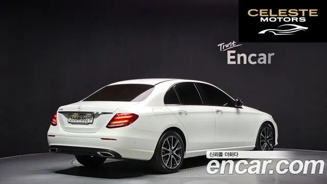 MERCEDES BENZ E-Classe W213 E250 Avantgarde 2020 — photo 2 sur 20