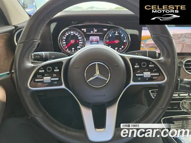 MERCEDES BENZ E-Classe W213 E220d Exclusive 2019 — photo 34 sur 56