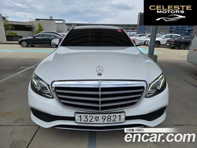 MERCEDES BENZ E-Classe W213 E220d Exclusive 2019 — photo 44 sur 56