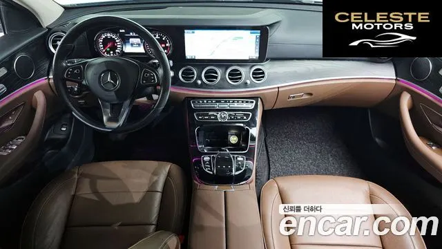MERCEDES BENZ E-Classe W213 E220d Avantgarde 2017 — photo 4 sur 4