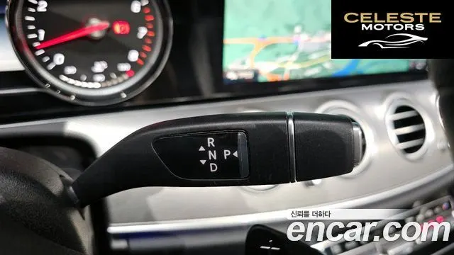 MERCEDES BENZ E-Classe W213 E300 Avantgarde 2019 — photo 12 sur 36