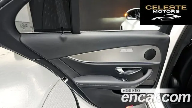 MERCEDES BENZ E-Classe W213 E300 Avantgarde 2019 — photo 15 sur 36