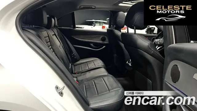 MERCEDES BENZ E-Classe W213 E300 Avantgarde 2019 — photo 17 sur 36