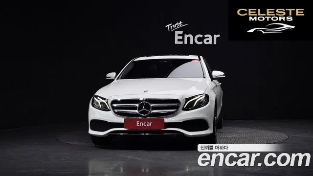 MERCEDES BENZ E-Classe W213 E300 Avantgarde 2019 — photo 3 sur 36